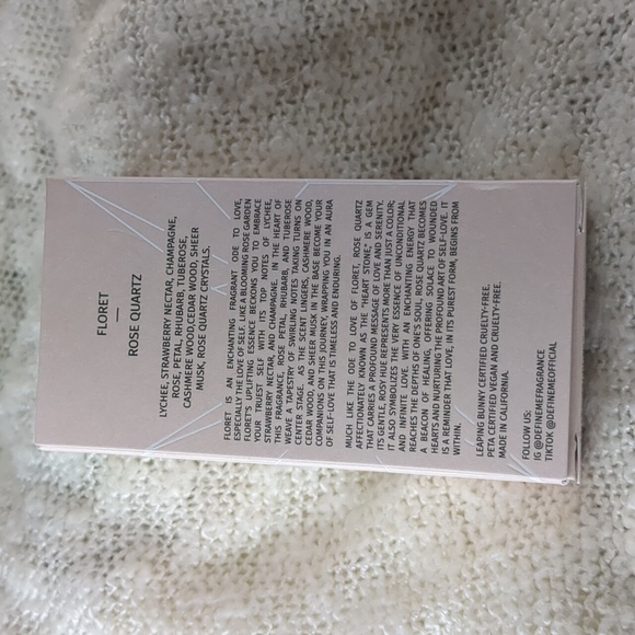 DefineMe Floret - Rose Quartz Crystal Infused Perfume Mist, 28ml/0.95fl oz - Picture 6 of 13